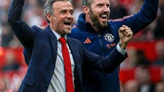 曼联密谋力邀恩里克，1200万年薪成障碍！卡里克再赢5场或可打动拉爵