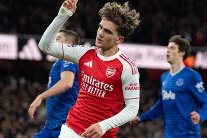 阿尔特塔护犊！力劝媒体给16岁英超天才道曼降温